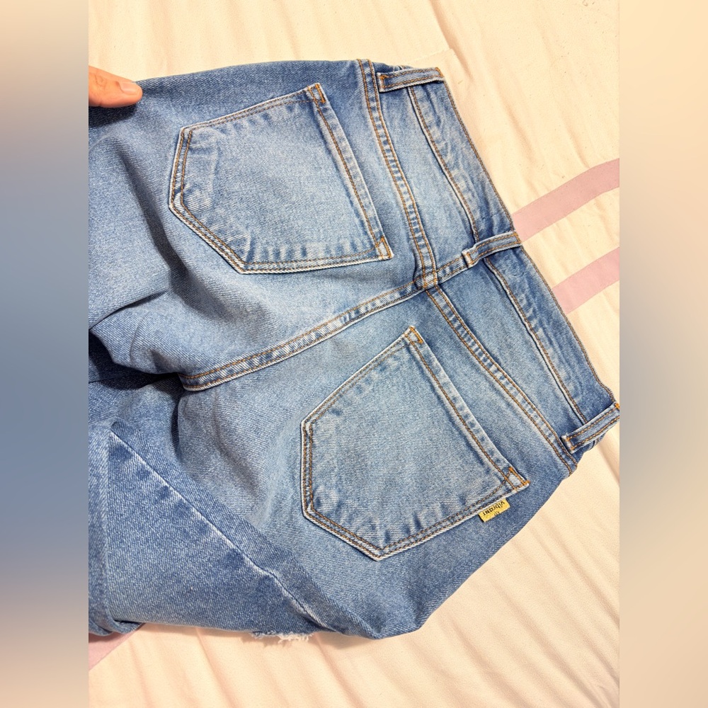 Vibrant Women's Light Blue Ripped Skinny Jeans - Picture 4 of 4